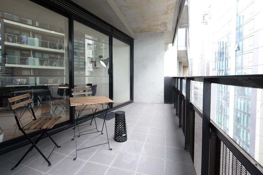 Mono Apartments On Franklin Street メルボルン エクステリア 写真