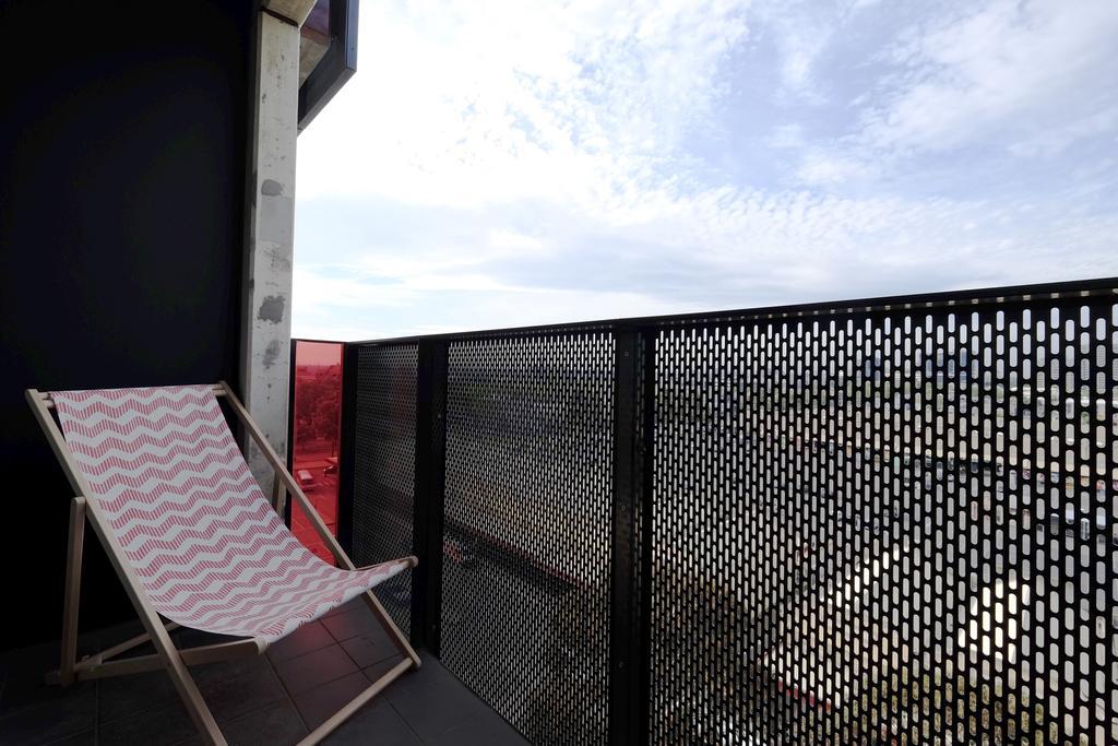 Mono Apartments On Franklin Street メルボルン エクステリア 写真